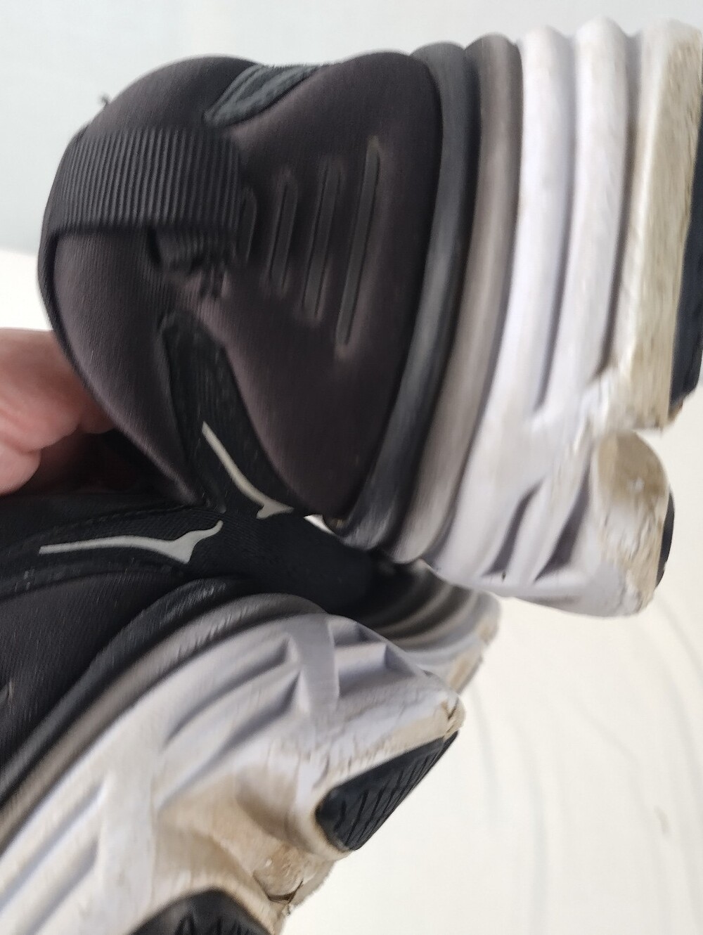 Hoka One One Bondi 8 Womens Sz 9.5 Black White Athletic Running Shoes No Insoles - Picture 8 of 14